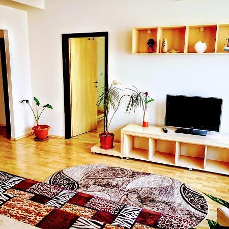 Relaxing & Welcome Apartment, Ared, Uta Arad Exteriér fotografie