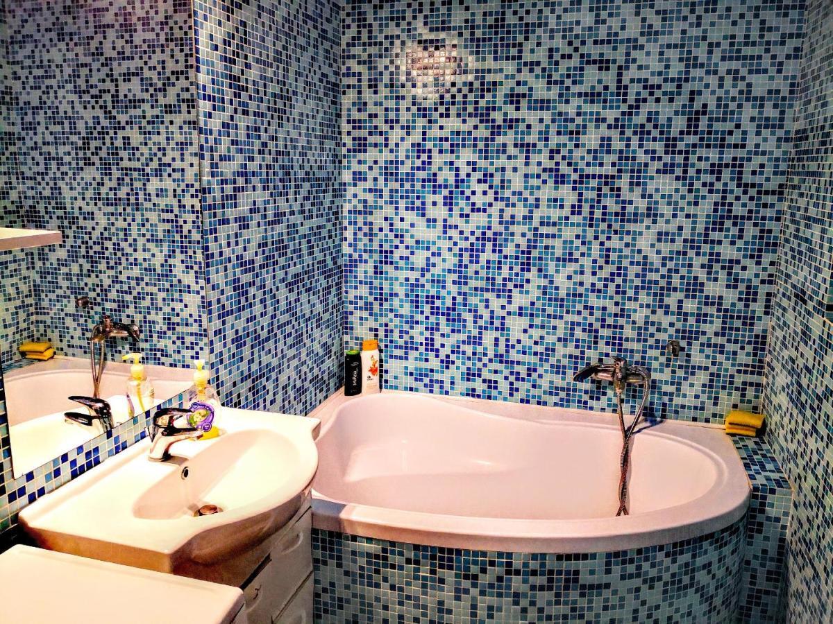 Relaxing & Welcome Apartment, Ared, Uta Arad Exteriér fotografie