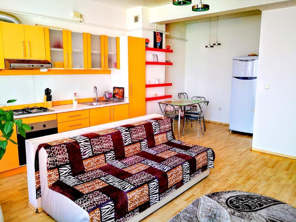 Relaxing & Welcome Apartment, Ared, Uta Arad Exteriér fotografie